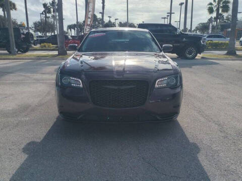 2021 Chrysler 300 Touring