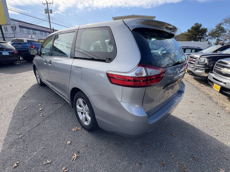 2015 Toyota Sienna L 7-Passenger