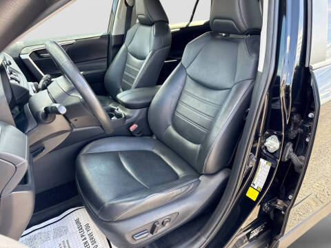 2019 Toyota RAV4 XLE Premium
