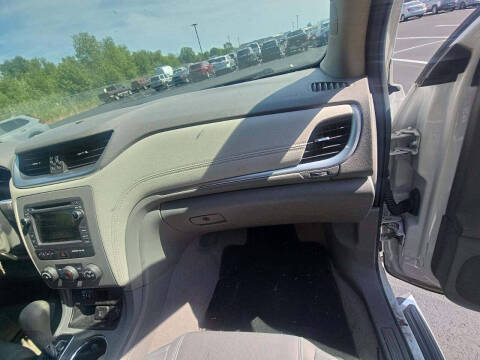 2017 Chevrolet Traverse LS