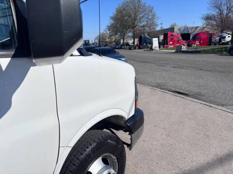 2016 Chevrolet Express 3500