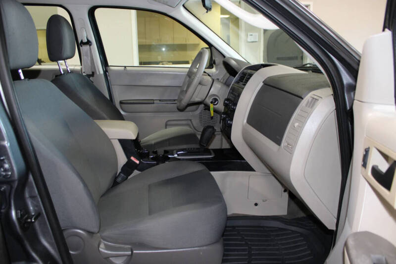 2011 Ford Escape XLS
