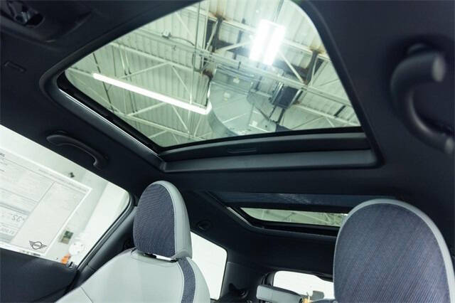 2026 MINI Hardtop 2 Door Oxford Edition