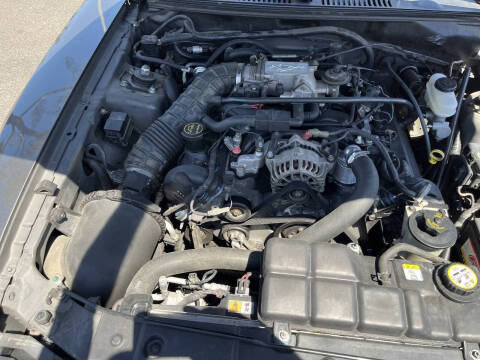 2002 Ford Mustang GT Deluxe