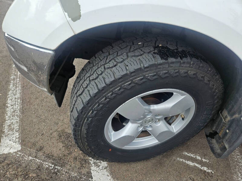 2005 Nissan Frontier LE