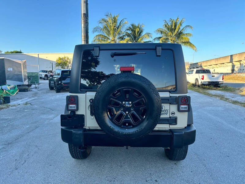 2018 Jeep Wrangler JK Unlimited Willys Wheeler photo 7