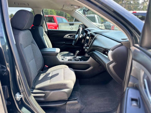 2020 Chevrolet Traverse LT Cloth