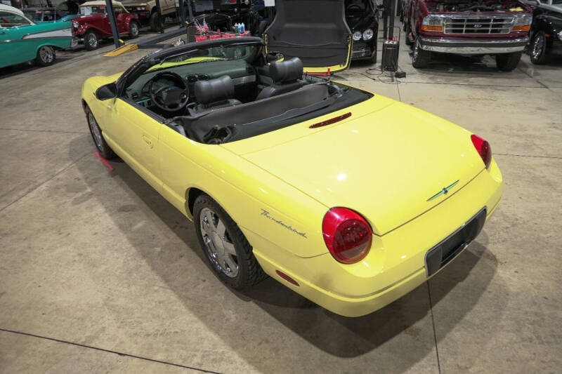 2002 Ford Thunderbird Deluxe