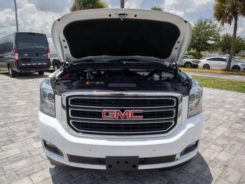 2020 GMC Yukon SLE