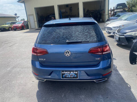2018 Volkswagen Golf TSI S