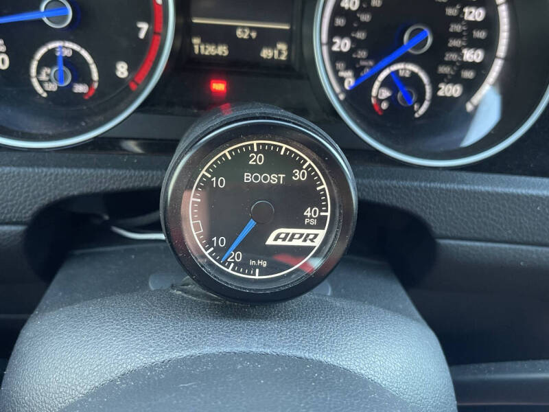 2016 Volkswagen Golf R 4Motion