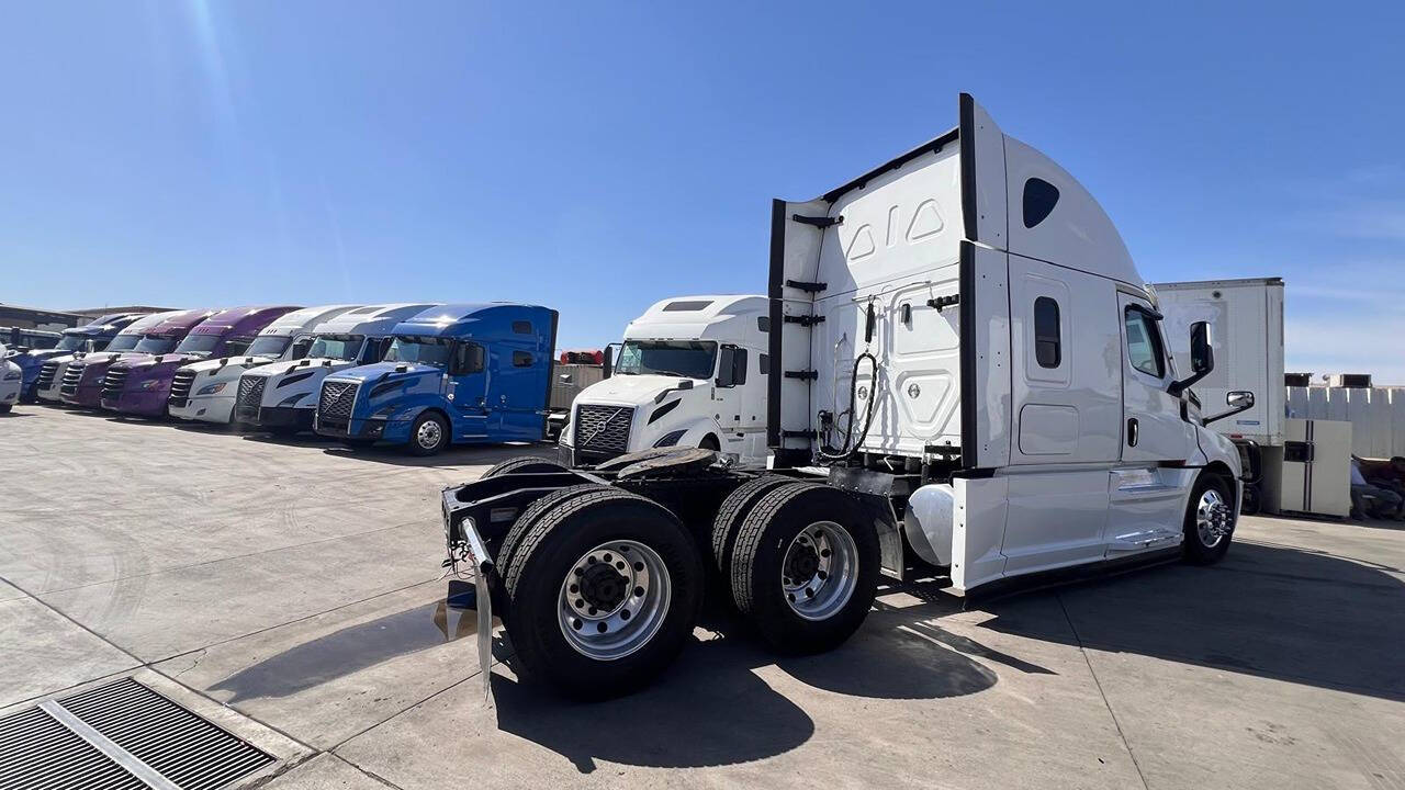 2023 Freightliner Cascadia for sale at KING TRUCK TRAILER SALES in Bakersfield, CA