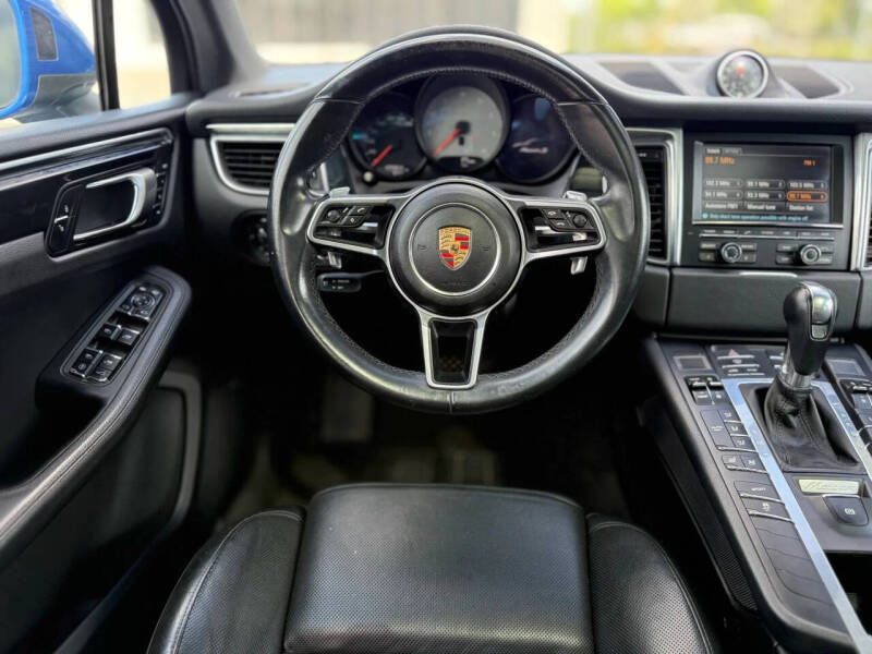 2015 Porsche Macan S