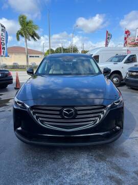 2019 Mazda CX-9 for sale at Molina Auto Sales in Hialeah FL