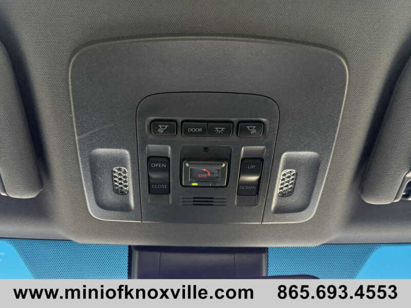 2022 Toyota Avalon XLE