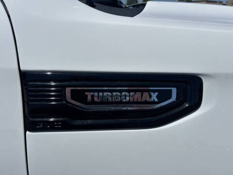 2025 GMC Sierra 1500 Elevation Standard