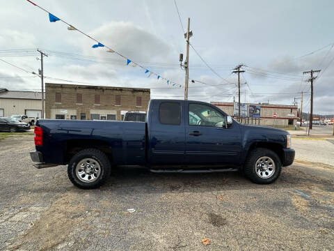 2011 Chevrolet Silverado 1500 for sale at Sissonville Used Car Inc. in South Charleston WV