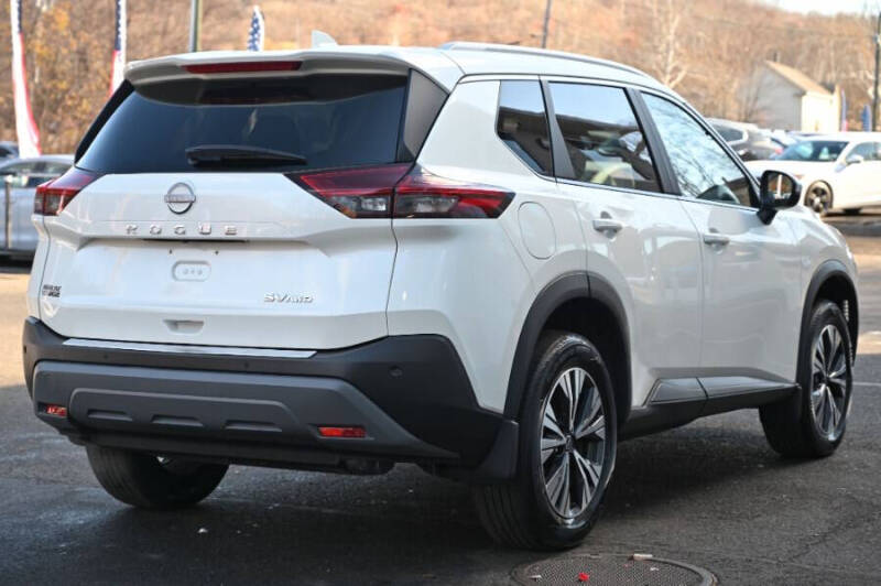 2022 Nissan Rogue SV