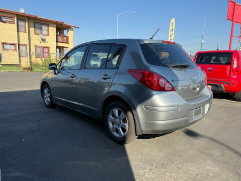 2009 Nissan Versa 1.8 SL