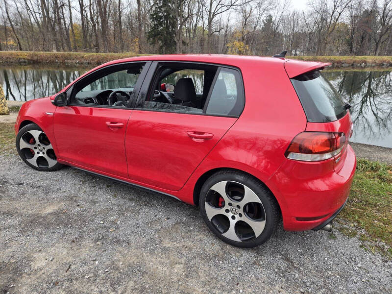 2011 Volkswagen GTI Sunroof photo 17