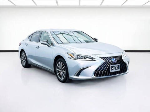 2022 Lexus ES 300h