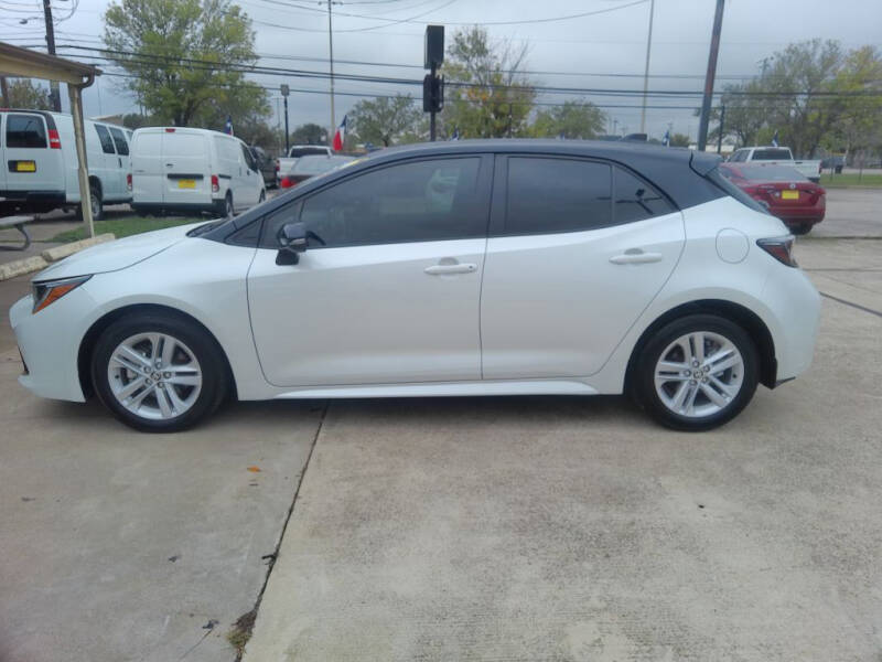 2022 Toyota Corolla Hatchback SE
