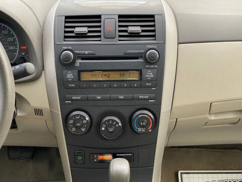 2010 Toyota Corolla LE