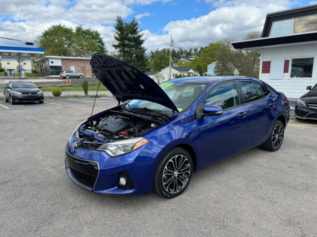 Nutfield Petroleum Car Dealer in Londonderry, NH