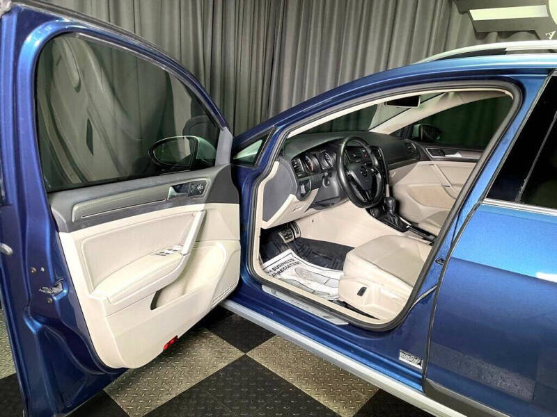 2017 Volkswagen Golf Alltrack