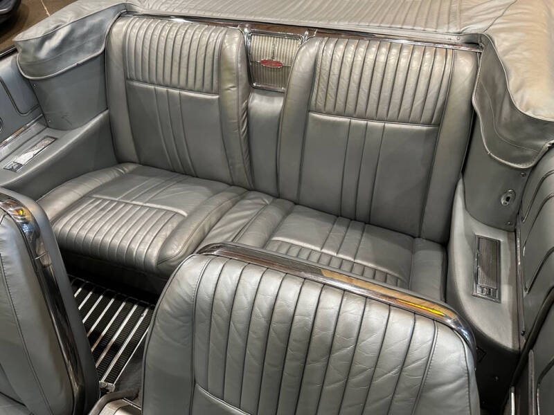 1961 Oldsmobile Starfire