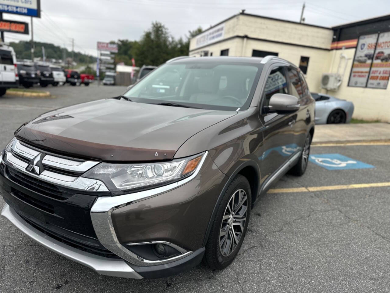 2018 Mitsubishi Outlander for sale at S & S Motors in Marietta, GA