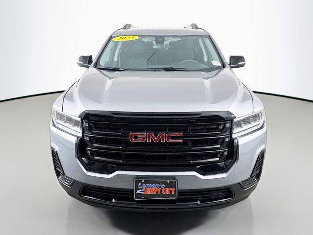 Used 2023 GMC Acadia SLE with VIN 1GKKNKL4XPZ241451 for sale in Bloomington, IL