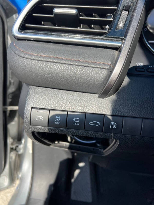 2018 Toyota Camry Hybrid XLE