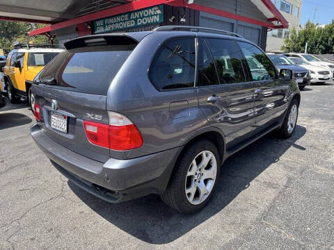 2003 BMW X5 4.4i