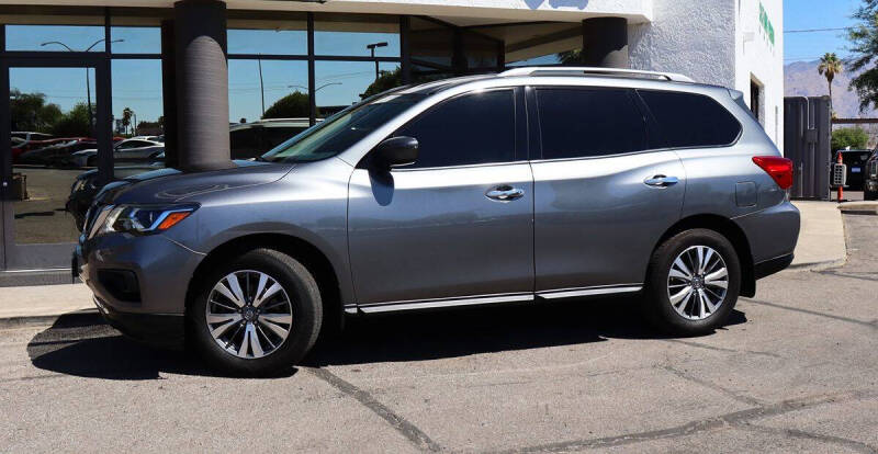 2020 Nissan Pathfinder S