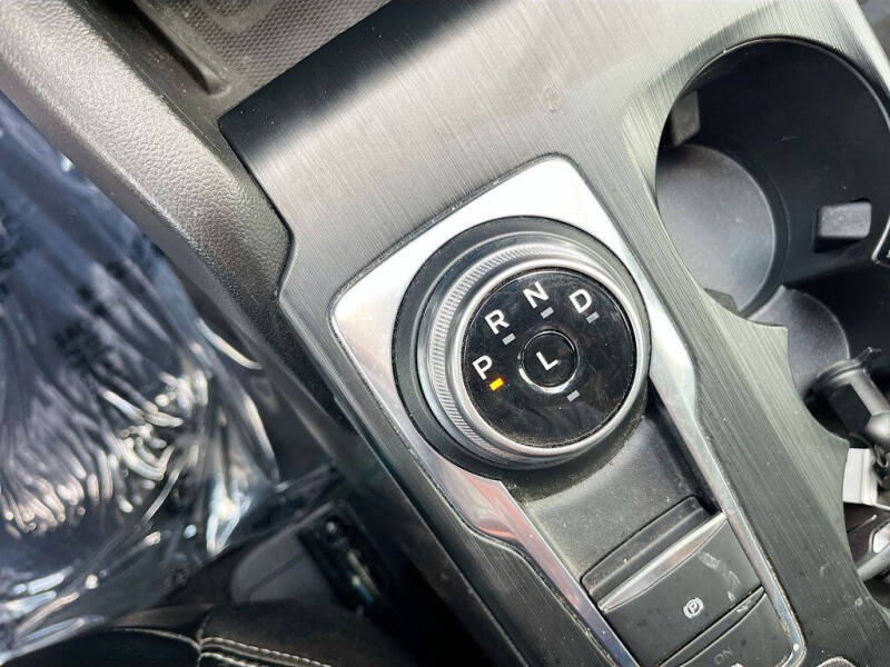 2024 Ford Escape Platinum