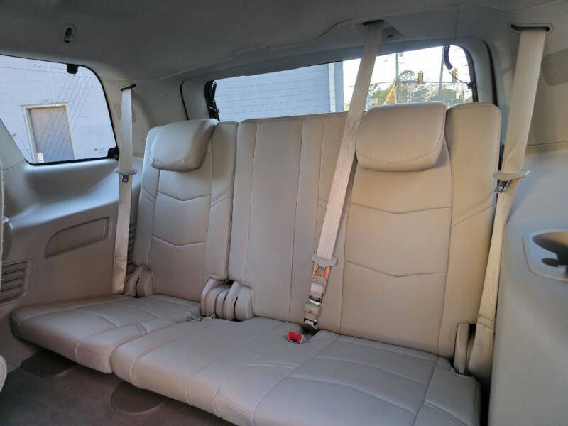 2018 Cadillac Escalade Luxury