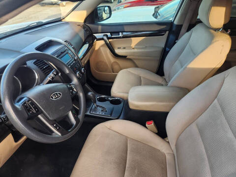 2011 Kia Sorento LX