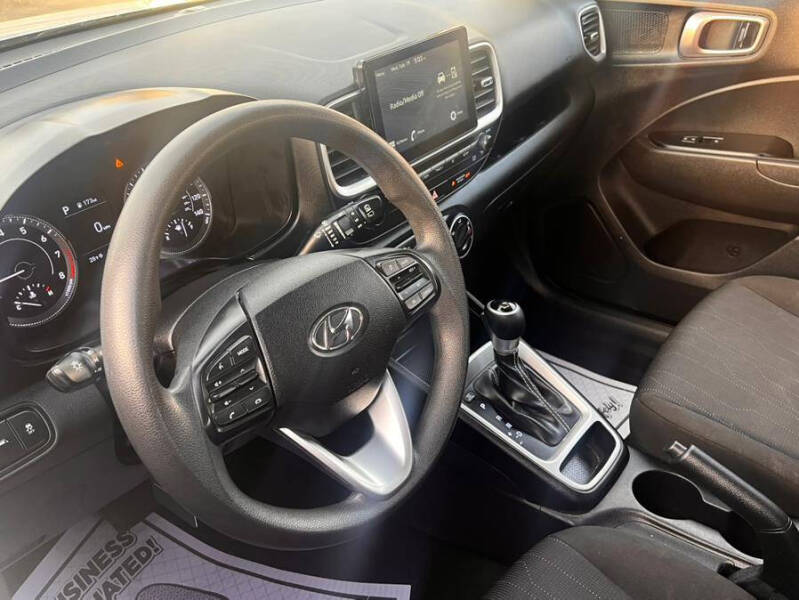 2021 Hyundai Venue SE