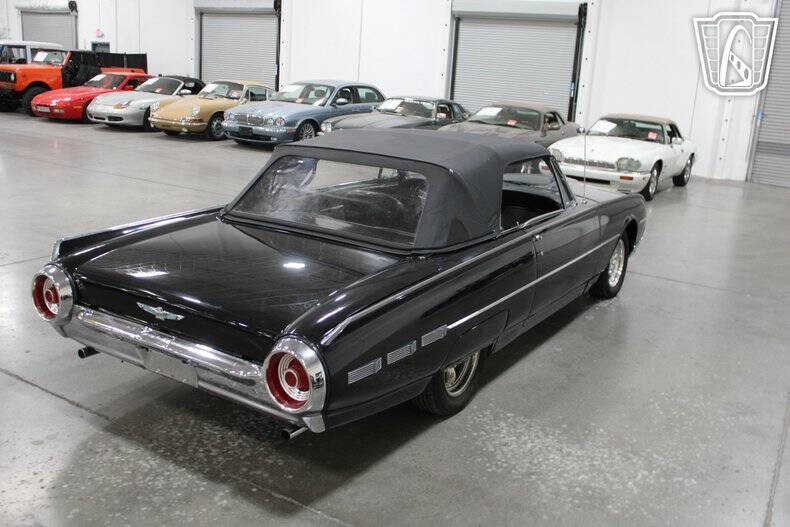 1962 Ford Thunderbird