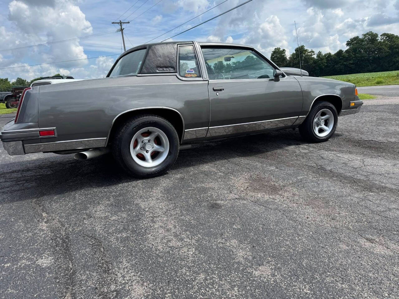 1988 Oldsmobile Cutlass Supreme 10