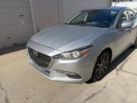 2018 Mazda MAZDA3 Touring