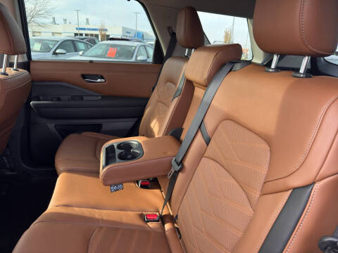 2024 Nissan Pathfinder Platinum