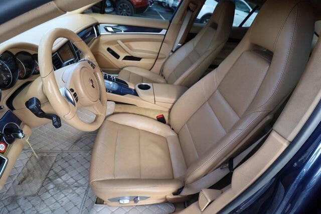 2012 Porsche Panamera 4
