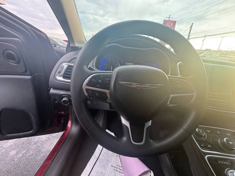 2015 Chrysler 200 Limited