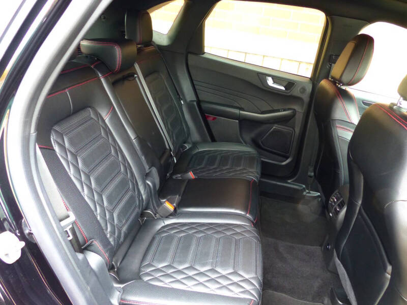 2024 Ford Escape ST-Line Elite