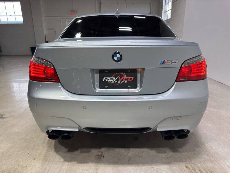 2010 BMW M5