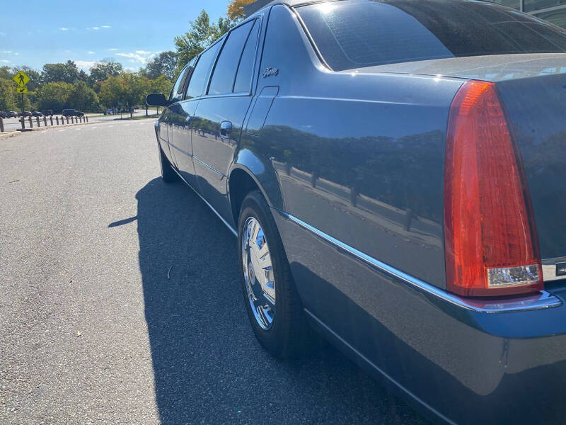 2011 Cadillac DTS Pro Coachbuilder Limo