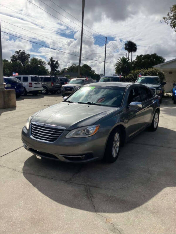 2012 Chrysler 200 Touring