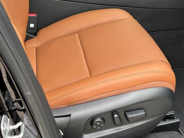 2025 VinFast VF8 Plus